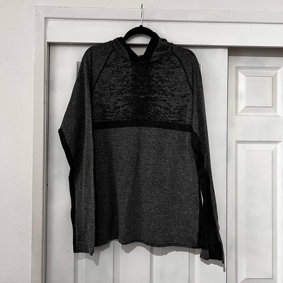 Fabletics Lightweight Active Hoodie - Picture 4 of 5